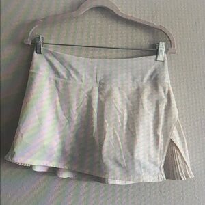 Lululemon Play Off The Pleats Skirt Mini Women’s 6 White Pickleball Tennis